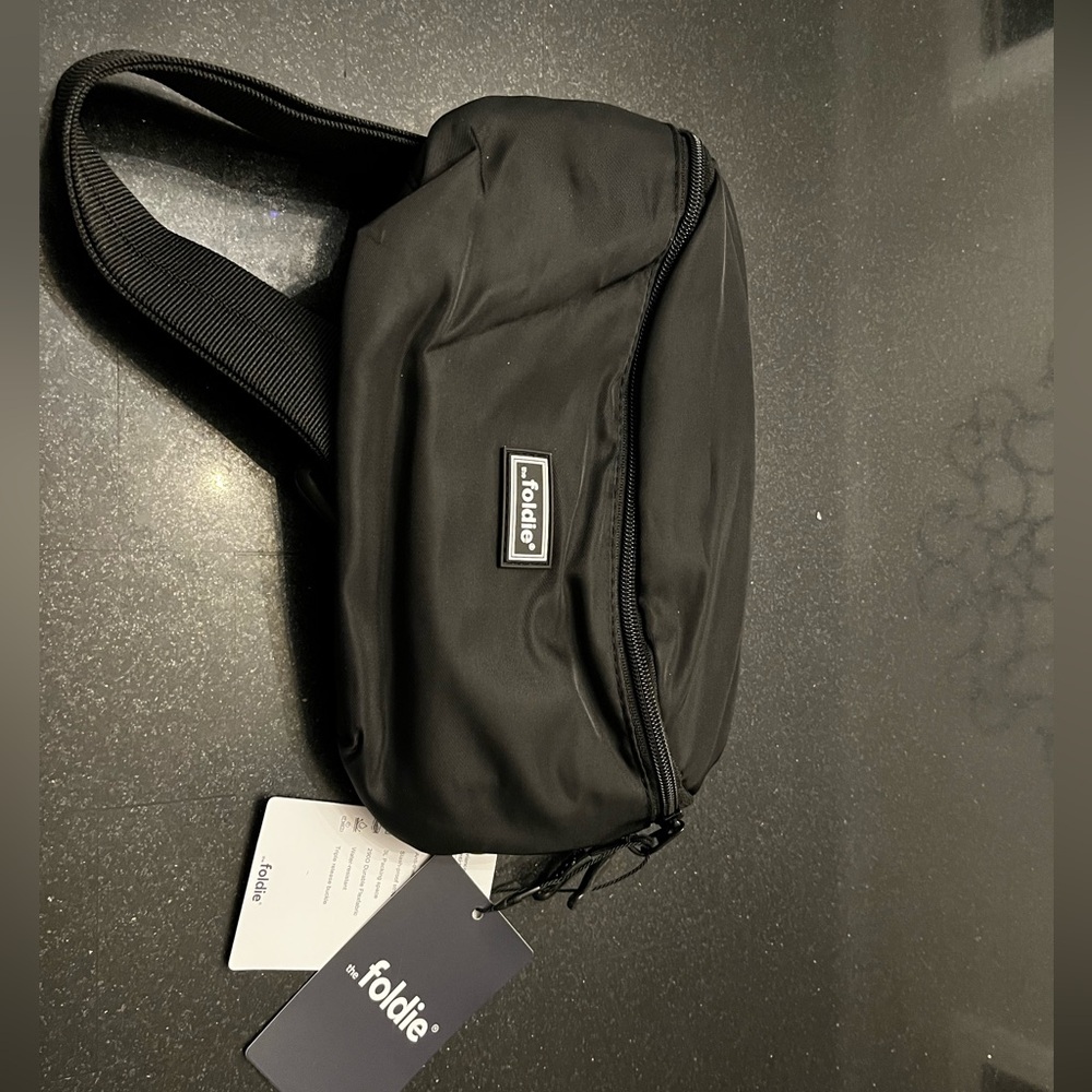Foldie Crossbody
